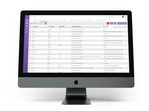 User interacting with Pharmaseal CTMS system